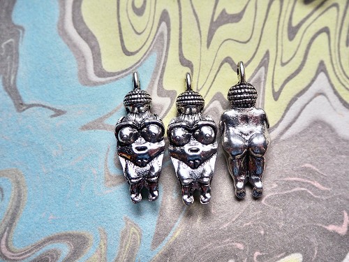 5 Antique SILVER Goddess of Willendorf Pendants